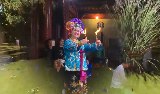 den_co_be_minh_lương_1